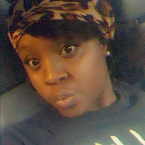 Meet your Posher, Mya